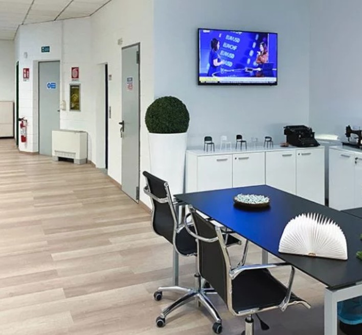 Chi siamo 9 Ufficio italia arredo interni1